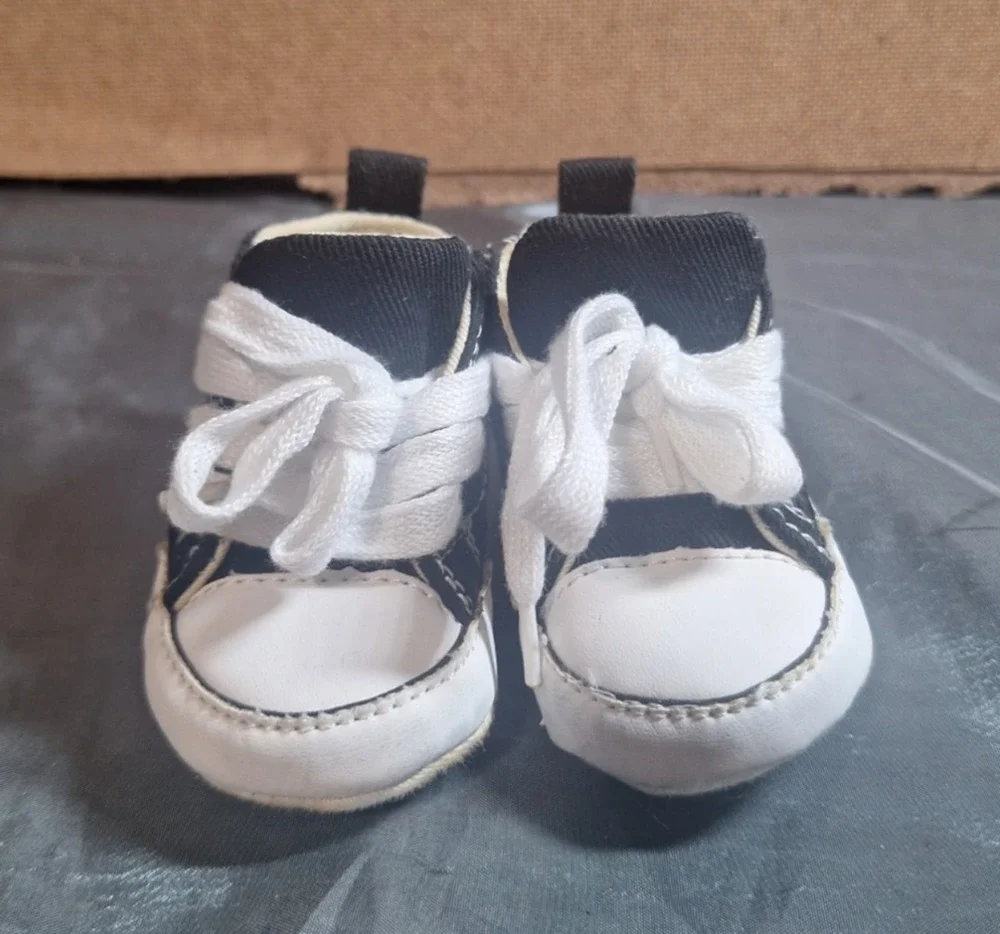 NEW Converse Chuck Taylor All Star Crib Shoes Toddler Infant Black White Sz 1
